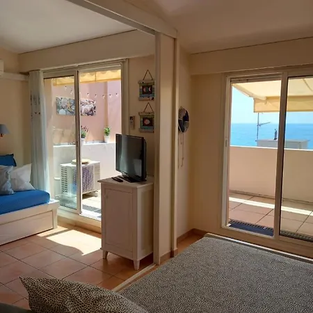 Mareluna Menton